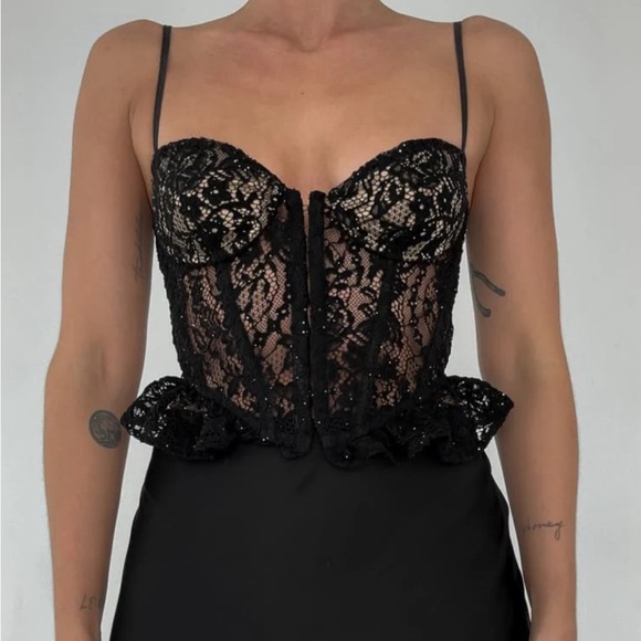 Rumored CABARET CORSET XS SOLD OUT - Picture 3 of 6